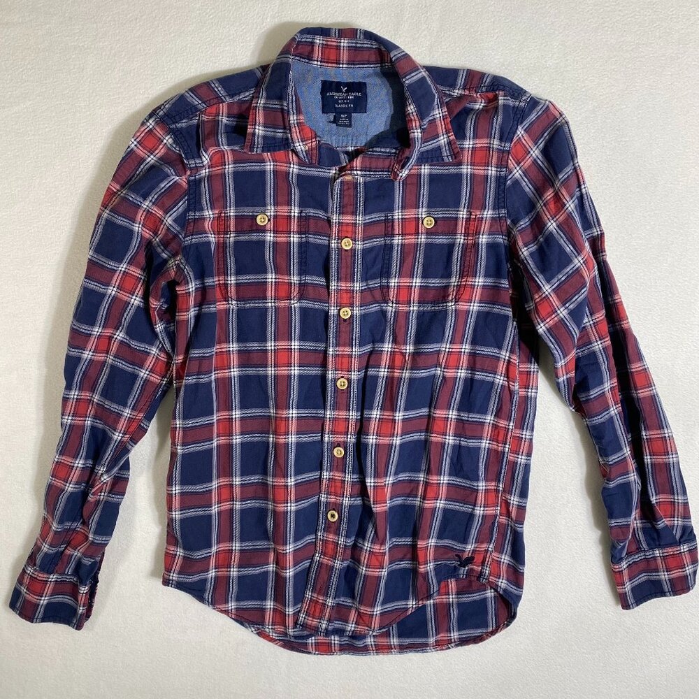 American Eagle Classic Fit Long Sleeve button shirt | Red White and Blue Plaid